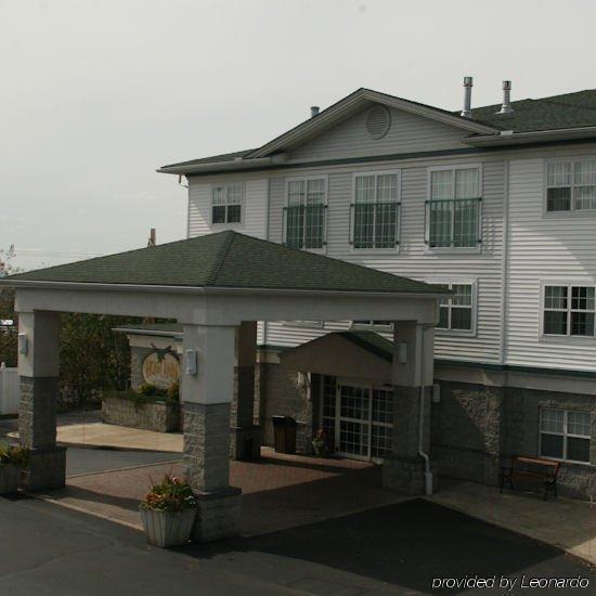 Host Inn An All Suites Hotel Уилкс-Барре Экстерьер фото